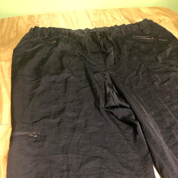Lane Bryant Dark Grey Lightweight Satin Feel Cargo Utility Pants Womens Size 24 - Picture 3 of 12
